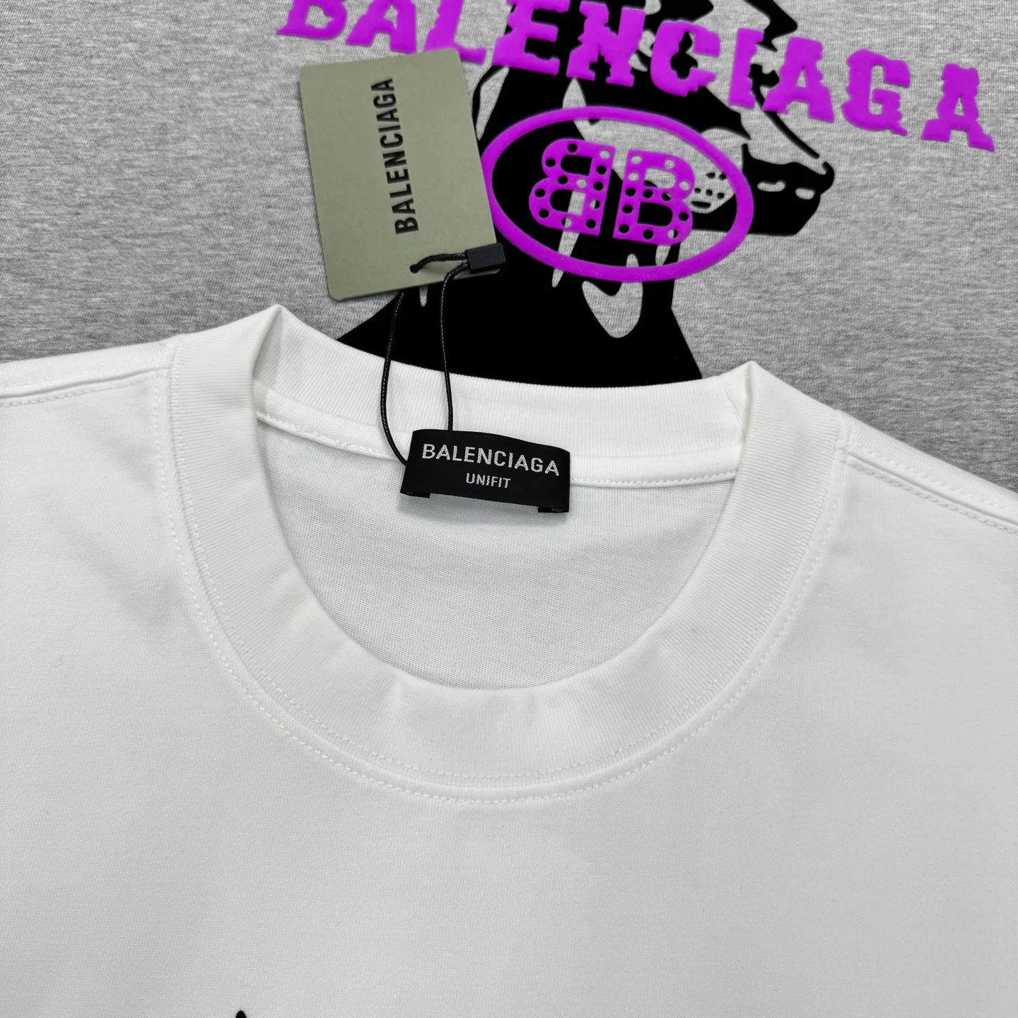 ⚜️Balenciaga New Arrival T. Same Style❤️New Arrival T ， 280g ， Breathable， ！ Black +Purple“BALENCIAGA” ， . ✨ ， ， ！ ， ， ！ ！ ：Black. .White.Sizes：S-3XL ‼️（175/145 L）